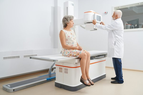 Comment choisir un moniteur de fréquence cardiaque pour les séances d'entraînement intensives?